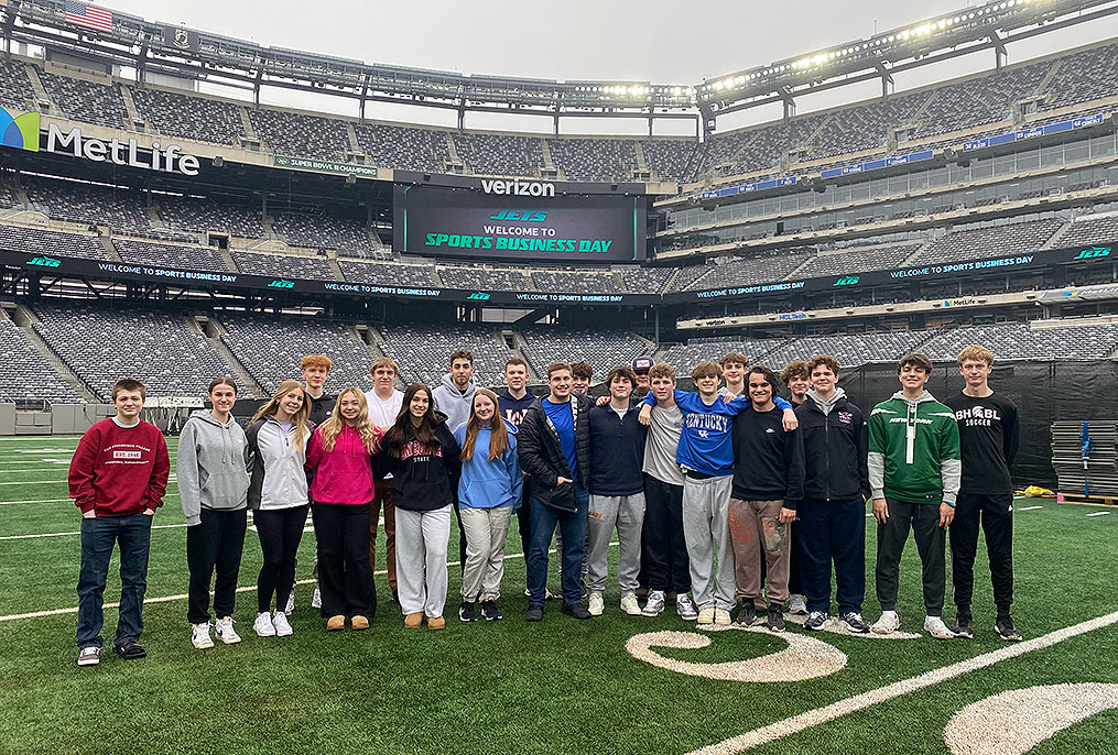 BHBL High School students at Met Life Stadium