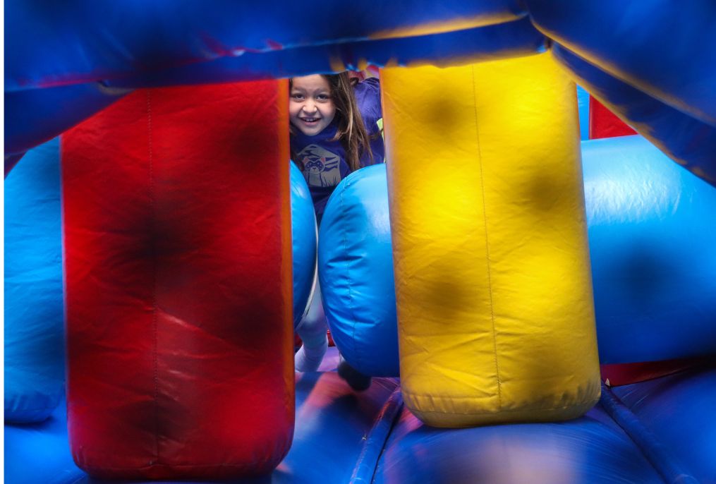 Stevens Elementary School student on an Obstacle Course.